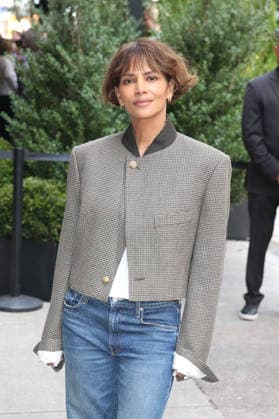 September 22, 2026, New York, New York, USA: Halle Berry arrives at the Chanel Through Her Lens Luncheon which took place at the Greenwich Hotel in New York City New York USA - ZUMAh16_ 20260922_zaf_h16_051 Copyright: xDanxHerrickx