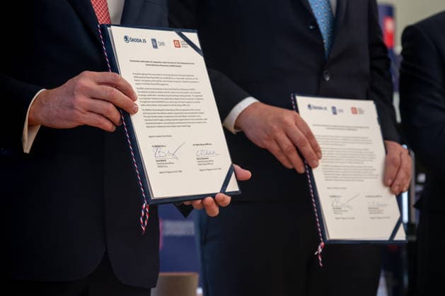 Czech company Skoda JS, part of the semi-state energy group CEZ, signed a contract with the British firm Rolls-Royce SMR for the supply of power systems for small modular reactors in Prague, Czech Republic, September 23, 2026. (CTKxPhoto OndrejxDeml) CTKPhotoP2026092302255  CTKPhotoP2026092302255