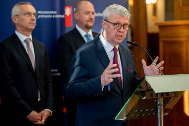 Czech company Skoda JS, part of the semi-state energy group CEZ, signed a contract with the British firm Rolls-Royce SMR for the supply of power systems for small modular reactors. Pictured Czech Minister of Industry and Trade Karel Havlicek in Prague, Czech Republic, September 23, 2026. (CTKxPhoto OndrejxDeml) CTKPhotoP2026092302314  CTKPhotoP2026092302314