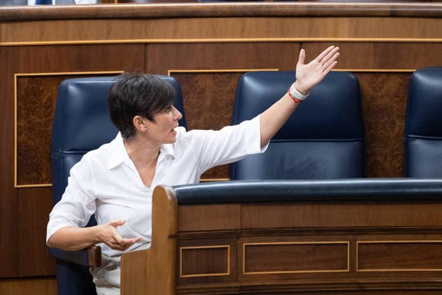 Marlaska and Robles Focus the Question Period in Congress Housing Minister Isabel Rodríguez during a question period addressed to the government in the Congress of Deputies on September 23, 2026, in Madrid, Spain. The government faces a new question period that once again centers on the handling of the migration crisis in Ceuta, with seven questions and two urgent interpellations. The Interior Minister and the Defense Minister will bear the brunt of the congressional scrutiny, although the opposition will also question other ministers. Following the question period, Congress will debate and vote on the ratification of emergency economic measures. SEPTEMBER 23, 2026 Jesús Hellí Spain  Copyright: xJesusxHellinx 7793125