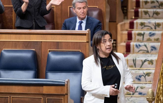 Marlaska and Robles Focus the Question Period in Congress PP Representative Ana Vázquez, after being expelled for carrying a can of pepper spray during a question period directed at the government in the Congress of Deputies on September 23, 2026, in Madrid, Spain. The government faces a new question period that once again centers on its handling of the migration crisis in Ceuta, with seven questions and two urgent interpellations. The Minister of the Interior and the Minister of Defense will bear the brunt of the questioning in Congress, although the opposition will also question other ministers. Following the question period, Congress will debate and vote on the ratification of emergency economic measures. SEPTEMBER 23, 2026 Jesús Hellí  Copyright: xJesusxHellinx 7793145