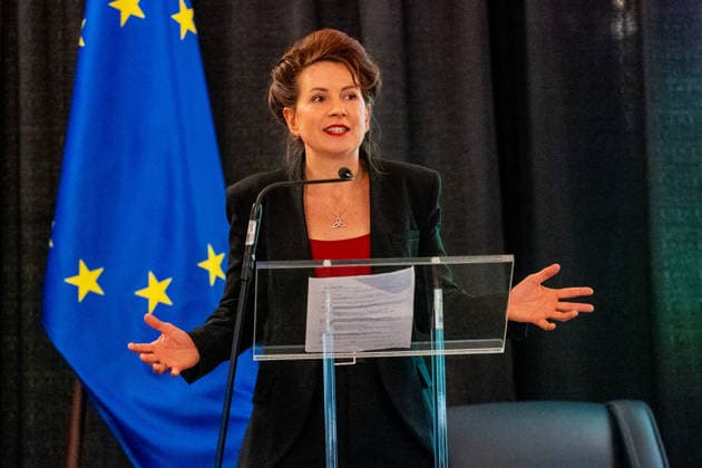 Moreno is participating this Wednesday in Ireland in the meeting of the European Committee of the Regions. The president of the Committee of the Regions, Kata Tútto, is speaking at the meeting of the Bureau of the Committee of the Regions (CoR) being held in the city of Mullingar, in Ireland. September 23, 2026, in Mullingar, Ireland. The meeting of the Bureau of the European Committee of the Regions in Mullingar was held under the theme Prosperous and Sustainable Communities: Building a Europe That Works for All Territories, where Juanma Moreno participated in two debates. The first focused on the competitiveness, innovation, and economic resilience of Europe’s territories, and the second will revolve around access to housing, especiall  Copyright: xFranciscoxJ.xOlmox 7793194
