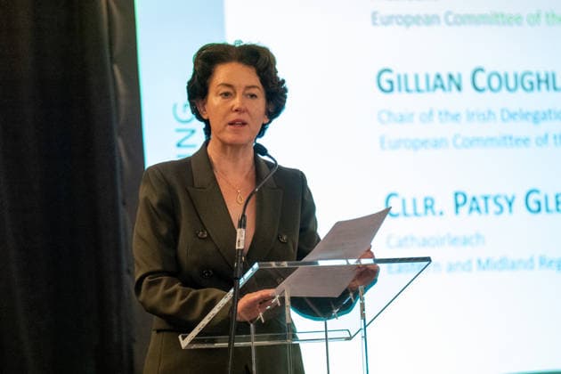 Moreno is participating this Wednesday in Ireland in the meeting of the European Committee of the Regions. The chair of the Irish Delegation to the CoR, Gillian Coughlan, is speaking at the meeting of the Bureau of the Committee of the Regions (CoR) being held in the city of Mullingar, in Ireland. September 23, 2026, in Mullingar, Ireland. The meeting of the Bureau of the European Committee of the Regions in Mullingar was held under the theme Prosperous and Sustainable Communities: Building a Europe That Works for All Territories, where Juanma Moreno addressed two debates. The first focused on the competitiveness, innovation, and economic resilience of Europe’s territories, and the second will revolve around access to housing, especially  Copyright: xFranciscoxJ.xOlmox 7793199