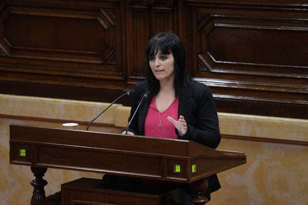 Illa Appears Before the Parliament Regarding the PISA 2025 Tests The president of Aliança Catalana, Sílvia Orriols, speaks during a plenary session at the Parliament of Catalonia on September 23, 2026, in Barcelona, Catalonia, Spain. Illa is appearing before the Parliament today at his own request following the crisis that erupted in the Department of Education due to an error in the sample that excluded Catalonia from the PISA report results. SEPTEMBER 23, 2026 Barcelona, Catalonia Barcelona, Catalonia, Spain Copyright: xDavidxZorrakinox 7793290