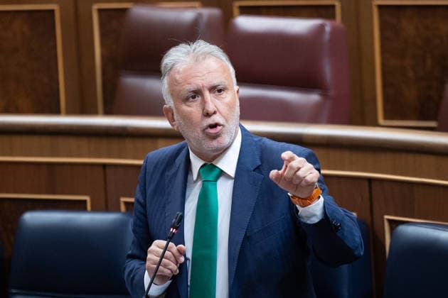 Marlaska and Robles Focus the Question Period in Congress The Minister of Territorial Policy, Ángel Víctor Torres, during a question period for the government in the Congress of Deputies on September 23, 2026, in Madrid, Spain. The government faces a new question period that once again centers on the handling of the migration crisis in Ceuta, with seven questions and two urgent interpellations. The Minister of the Interior and the Minister of Defense will bear the brunt of the questioning in Congress, although the opposition will also question other ministers. Following the question period, Congress will debate and vote on the ratification of emergency economic measures. SEPTEMBER 23, 2026 Jesús Hellí Spain  Copyright: xJesusxHellinx 7793328