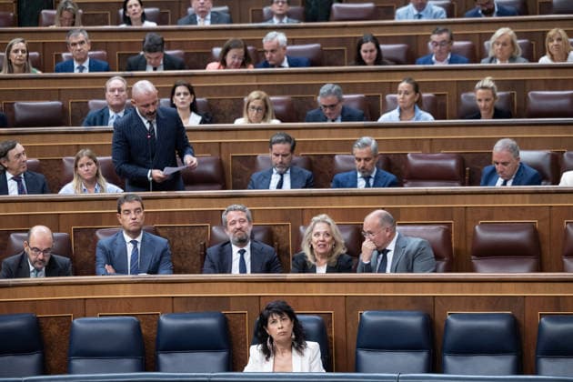 Marlaska and Robles Focus the Question Period in Congress PP Representative Jaime de los Santos during a question period with the government in the Congress of Deputies on September 23, 2026, in Madrid, Spain. The government faces a new question period that once again centers on the handling of the migration crisis in Ceuta, with seven questions and two urgent interpellations. The Minister of the Interior and the Minister of Defense will bear the brunt of the congressional scrutiny, although the opposition will also question other ministers. Following the question period, Congress will debate and vote on the ratification of emergency economic measures. SEPTEMBER 23, 2026 Jesús Hellí Spain  Copyright: xJesusxHellinx 7793345