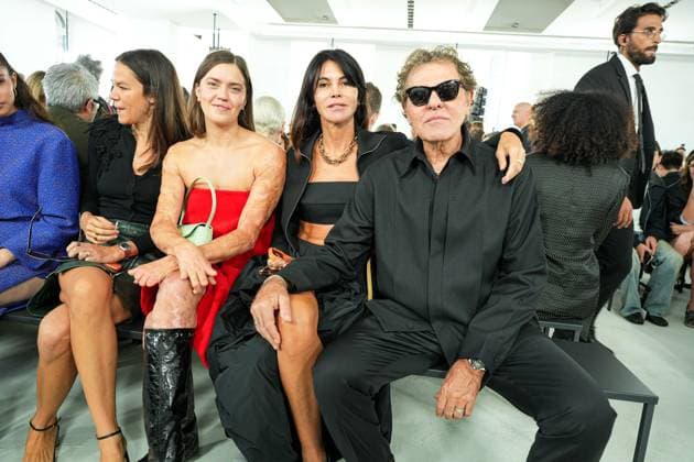 IPA88862716 - Milan, Milan Women™s Fashion Week Spring Summer 2027 - Women™s Fashion, Spring Summer 2027 - Jil Sander fashion show - pictured in the front row: guest, Veronica Yoko Plebani, Arianna Alessi, Renzo Rosso  Copyright: xRiccardoxGIordanox xRiccardoxGiordano IPAx IPA88862716