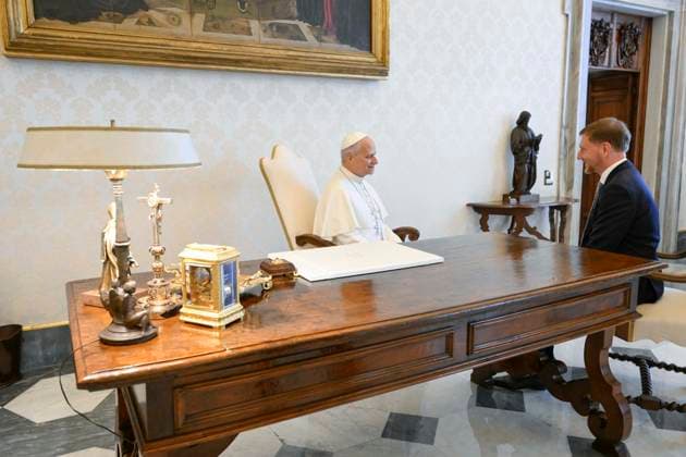 September 23, 2026, CittÃ Del Vaticano: Pope Leo XIV received in audience Michael Kretschmer, Minister-President of the State of Saxony, Vatican City, 23 September 2026. ANSA VATICAN MEDIA + UFFICIO STAMPA, PRESS OFFICE, HANDOUT PHOTO, NO SALES, EDITORIAL USE ONLY + NPK CittÃ Del Vaticano  - ZUMAa110 20260923_zaf_a110_005 Copyright: xVaticanxMedia SimonexRisolutix