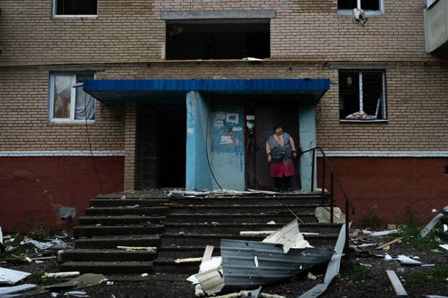 September 23, 2026, Kramatorsk, Donetsk Oblast, Ukraine: The aftermath of a Russian KAB aerial bomb strike that damaged a church and residential buildings in the frontline city of Kramatorsk, Donetsk region. Multiple people were injured in the attack. Kramatorsk Ukraine  - ZUMAm350 20260923_zip_m350_002 Copyright: xCameronxJones-Manleyx