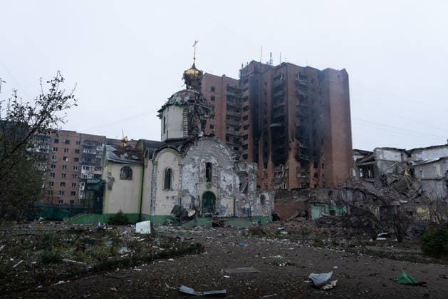 September 23, 2026, Kramatorsk, Donetsk Oblast, Ukraine: The aftermath of a Russian KAB aerial bomb strike that damaged a church and residential buildings in the frontline city of Kramatorsk, Donetsk region. Multiple people were injured in the attack. Kramatorsk Ukraine  - ZUMAm350 20260923_zip_m350_019 Copyright: xCameronxJones-Manleyx