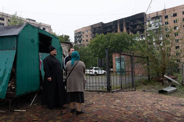 September 23, 2026, Kramatorsk, Donetsk Oblast, Ukraine: The aftermath of a Russian KAB aerial bomb strike that damaged a church and residential buildings in the frontline city of Kramatorsk, Donetsk region. Multiple people were injured in the attack. Kramatorsk Ukraine  - ZUMAm350 20260923_zip_m350_036 Copyright: xCameronxJones-Manleyx