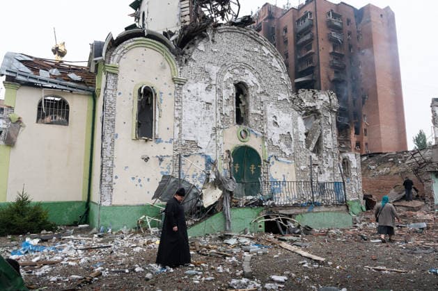 September 23, 2026, Kramatorsk, Donetsk Oblast, Ukraine: The aftermath of a Russian KAB aerial bomb strike that damaged a church and residential buildings in the frontline city of Kramatorsk, Donetsk region. Multiple people were injured in the attack. Kramatorsk Ukraine - ZUMAm350 20260923_zip_m350_029 Copyright: xCameronxJones-Manleyx