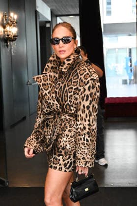 IPA88866510 - Milan: Jennifer Lopez in town for Fashion Week Pictured: Jennifer Lopez  Copyright: xManuelexMangiarotti ipa-agency.netx xManuelexMangiarottix IPA88866510