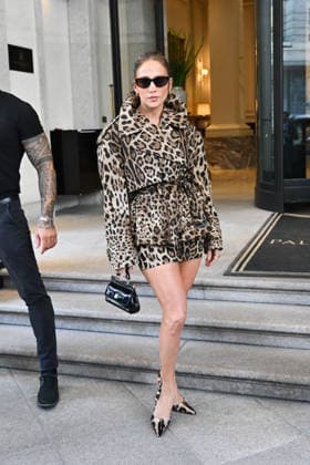 IPA88866699 - Milan: Jennifer Lopez in Town for Fashion Week Pictured: Jennifer Lopez  Copyright: xManuelexMangiarotti ipa-agency.netx xManuelexMangiarottix IPA88866699