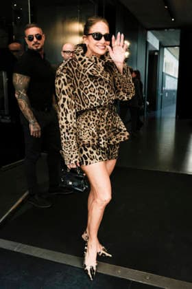 MFW Spring Summer 2027 Jennifer Lopez Arrival MP MILAN, ITALY - SEPTEMBER 23: Jennifer Lopez is spotted during Milan Fashion Week WOMEN S COLLECTION SPRING SUMMER 2027 on September 23, 2026 in Milan, Italy. Photo by Marco Piovanotto Abacapress.com Milan Italy  Copyright: xPiovanottoxMarco ABACAx