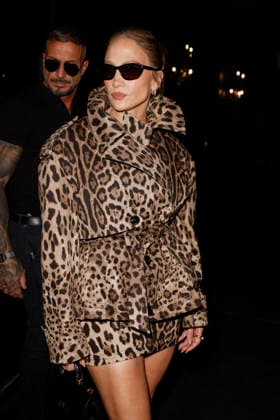 MFW Spring Summer 2027 Jennifer Lopez Arrival MP MILAN, ITALY - SEPTEMBER 23: Jennifer Lopez is spotted during Milan Fashion Week WOMEN S COLLECTION SPRING SUMMER 2027 on September 23, 2026 in Milan, Italy. Photo by Marco Piovanotto Abacapress.com Milan Italy  Copyright: xPiovanottoxMarco ABACAx