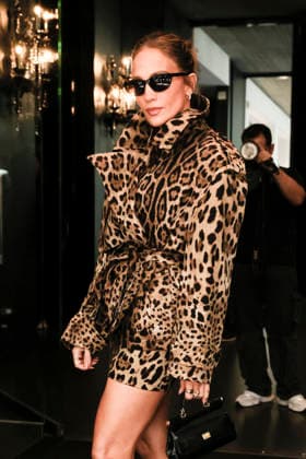 MFW Spring Summer 2027 Jennifer Lopez Arrival MP MILAN, ITALY - SEPTEMBER 23: Jennifer Lopez is spotted during Milan Fashion Week WOMEN S COLLECTION SPRING SUMMER 2027 on September 23, 2026 in Milan, Italy. Photo by Marco Piovanotto Abacapress.com Milan Italy  Copyright: xPiovanottoxMarco ABACAx