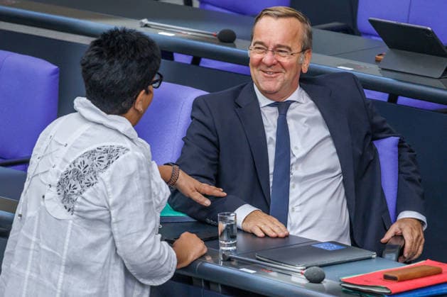 Bundestag Boris Pistorius (SPD), Bundesminister der Verteidigung, im Deutschen Bundestag am 23.09.26 in Berlin. Berlin Berlin Deutschland Bundestag
