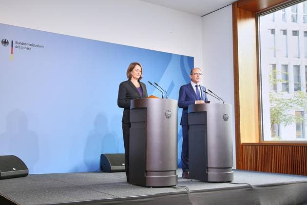 Berlin, Deutschland, 23.09.2026: Bundesinnenministerium: Statement zum Aktionsplan gegen Sozialleistungsmissbrauch: Bundesminister des Innern Alexander Dobrindt (CSU) und Leonie Gebers (SPD) Copyright: xdtsxNachrichtenagenturx dts_136128