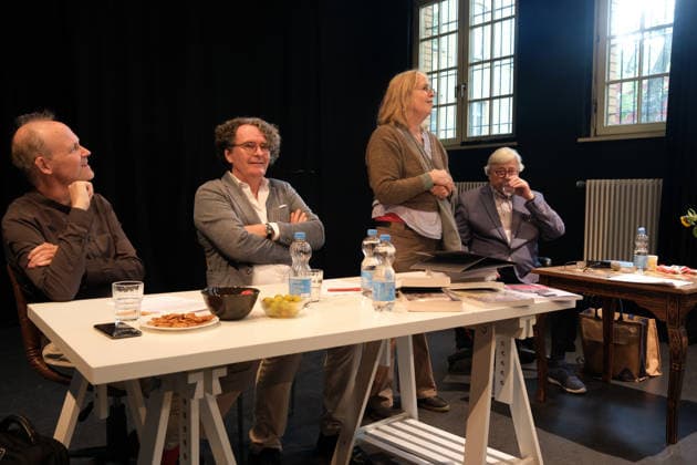 RECORD DATE NOT STATED Begrüßung zu Bazon Brocks Denkerei im Hoftheater Kreuzberg e.V. Naunynstraße 63, Berlin-Kreuzberg: Wirkung erniedrigt die Werke. Summa der Überlegungen vom Verhältnis von Wirkung und Werk; warum wir alle Autoren zitieren, deren Werke wir gar nicht kennen. mit Wolfgang Ullrich, Lambert Wiesing und Bazon Brock