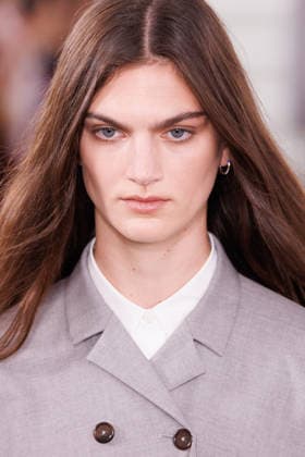 IPA88869595 - Milan, Milan Women™s Fashion Week Spring Summer 2027 - Women™s Fashion, Spring Summer 2027 - Jil Sander fashion show - pictured on the runway: Model.  Copyright: xCinziaxCamelax xx IPA88869595