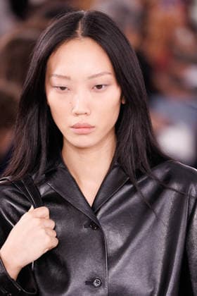 IPA88869601 - Milan, Milan Women™s Fashion Week Spring Summer 2027 - Women™s Fashion, Spring Summer 2027 - Jil Sander fashion show - Pictured on the runway: Model.  Copyright: xCinziaxCamelax xx IPA88869601