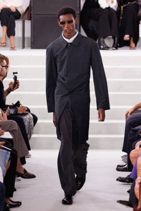 IPA88869602 - Milan, Milan Women™s Fashion Week Spring Summer 2027 - Women™s Fashion, Spring Summer 2027 - Jil Sander fashion show - pictured on the runway: Model.  Copyright: xCinziaxCamelax xx IPA88869602