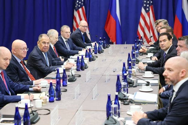 USA, NEW YORK CITY - SEPTEMBER 23, 2026: Russian Minister of International Affairs Sergei Lavrov (3nd L) and US Secretary of State Marco Rubio (3rd R) are seen at a meeting during the 2026 High-level Week at the 81st session of the UN General Assembly. Russian Ministry of International Affairs TASS  98187212