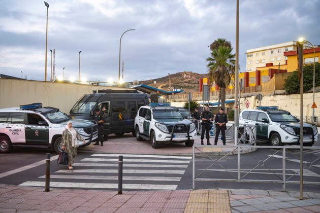 Calm at the Tarajal Border in Ceuta Members of the Civil Guard, National Police, and Army are patrolling the Tarajal border on September 23, 2026, in Ceuta, Spain. The border crossing between Ceuta and Morocco at Tarajal is calm this Wednesday, as border security has been reinforced due to the threat of a possible mass influx of migrants today, which had been announced on social media. SEPTEMBER 23, 2026 (PIXELATED) Ceuta, Spain  Copyright: xMarcosxMorenox 7794250