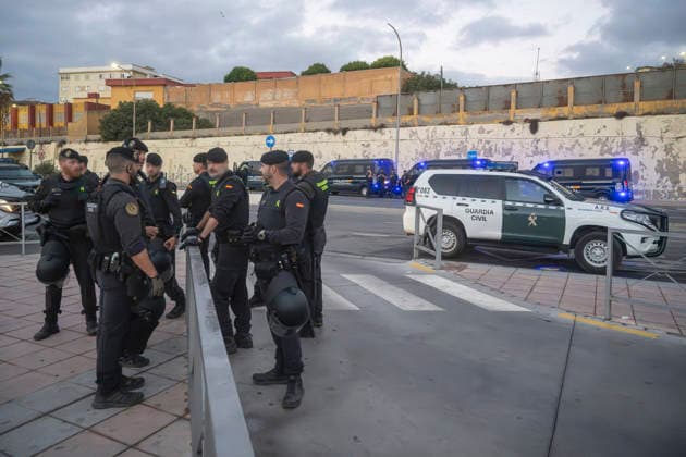 Calm at the Tarajal Border in Ceuta Members of the Civil Guard, National Police, and Army are patrolling the Tarajal border on September 23, 2026, in Ceuta, Spain. The border crossing between Ceuta and Morocco at Tarajal is calm this Wednesday, as border security has been reinforced due to the threat of a possible mass influx of migrants today, which had been announced on social media. SEPTEMBER 23, 2026 (PIXELATED) Ceuta, Spain  Copyright: xMarcosxMorenox 7794251