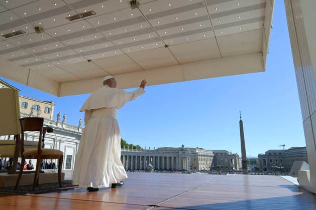 IPA88871351 - Italy, Rome, Vatican, September 23, 2026: Pope Leo XIV presides over the weekly general audience in St. Peter s Square at the Vatican. Photo by VATICAN MEDIA Catholic Press Photo  Copyright: xVATICANxMEDIA xCatholicxPressxPhotox xx IPA88871351