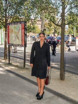 IPA88870962 - Milan, Milan Women s Fashion Week Spring Summer 2027 - Women s Fashion, Spring Summer 2027 - JIL SANDER runway show - arrivals - pictured: Joan Thiele  Copyright: xEmanuelexRobertoxDexCarlix xx IPA88870962