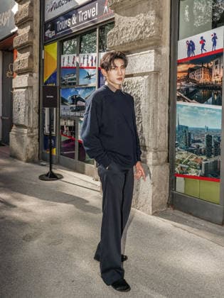 IPA88870901 - Milan, Milan Women s Fashion Week Spring Summer 2027 - Women s Fashion, Spring Summer 2027 - JIL SANDER fashion show - arrivals - pictured: Ayden Sng  Copyright: xEmanuelexRobertoxDexCarlix xx IPA88870901