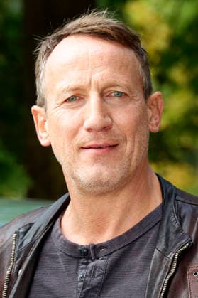Wotan Wilke Möhring beim Fototermin am Set des ARD-Krimis Tatort - Schwere See am Falkensteiner Ufer. Hamburg, 23.09.2026