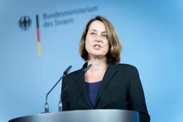 Leonie Gebers Berlin, Bundesministerium des Innern, Aktionsplan der Bundesregierung gegen Sozialleistungsmissbrauch und Ausbeutung, Leonie Gebers, Staatssekretärin im Bundesministerium für Arbeit und Soziales Berlin Berlin GER
