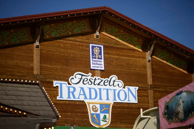 Festzelt Tradition auf der Oidn Wiesn - Oktoberfest Wiesn, München 23.09.2026