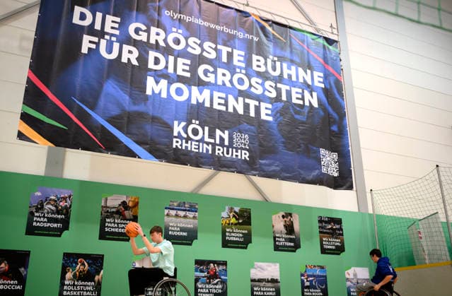 Feature, Werbung für Olympia Köln Rhein Ruhr, Olympiabewerbung. REHACARE Fachmesse für Rehabilitation und Pflege, vom 23.09. - 26.09.2026 in Düsseldorf Deutschland. Messe