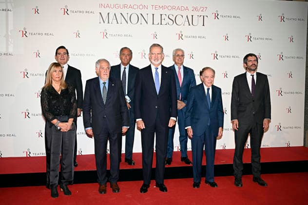 Opening of the 2026–2027 Season at the Teatro Real: King Felipe VI, alongside Gregorio Maranón, president of the Teatro Real, and Ernest Urtasun, Minister of Culture, attend a performance of Giacomo Puccini’s opera *Manon Lescaut* to mark the opening of the Teatro Real’s 2026–2027 opera season on September 23, 2026, in Madrid, Spain, September 23, 2026, Spain Copyright: xFranciscoxGuerrax 7794715