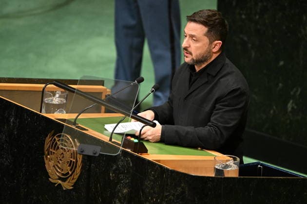 President Zelenskyy of Ukraine Addresses the United Nations General Assembly President Volodymyr Zelenskyy of Ukraine addresses day 2 of the opening of the 81st Session of the United Nations General Assembly at United Nations Headquarters in New York, New York, USA on Wednesday, 23 September, 2026. Credit: Kyle Mazza CNP New York New York United States of America EDITORIAL USE ONLY Copyright: xx KMZ_4334 KylexMazzax-xCNPx cnpphotos341094