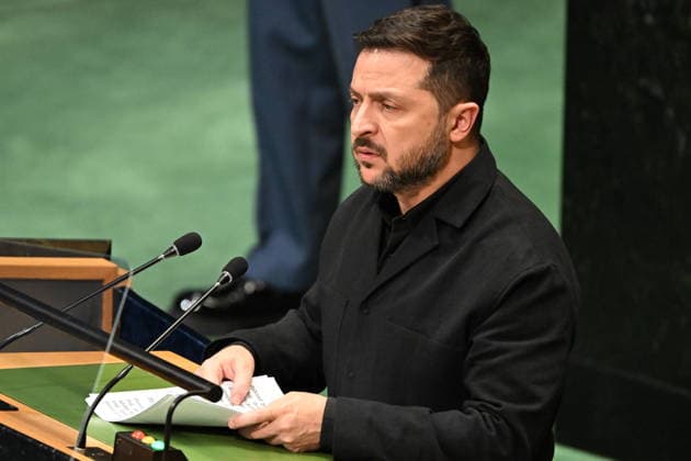 President Zelenskyy of Ukraine Addresses the United Nations General Assembly President Volodymyr Zelenskyy of Ukraine addresses day 2 of the opening of the 81st Session of the United Nations General Assembly at United Nations Headquarters in New York, New York, USA on Wednesday, 23 September, 2026. Credit: Kyle Mazza CNP New York New York United States of America EDITORIAL USE ONLY Copyright: xx KMZ_4469 KylexMazzax-xCNPx cnpphotos341095