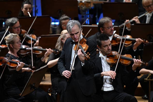 American violinist Gil Shaham performs with Czech Philharmonic during the closing concert of the Dvorak Prague International Music Festival, on September 23, 2026, in Prague, Czech Republic. (CTKxPhoto KaterinaxSulova) CTKPhotoP2026092309633  CTKPhotoP2026092309633