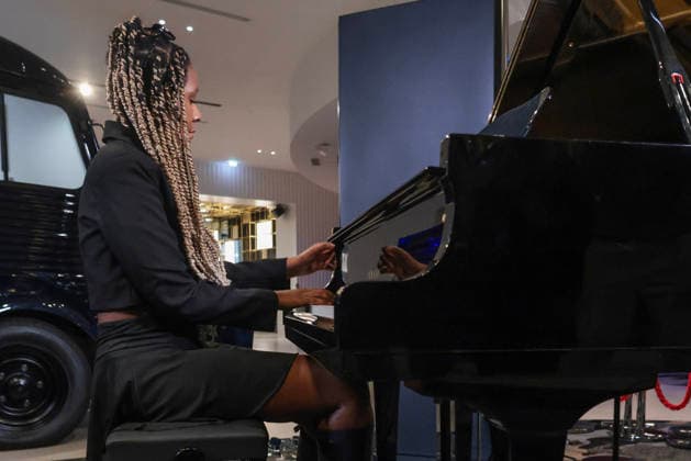 . 23 09 2026. London, United Kingdom. Grand Piano Played By Freddie Mercury up for Auction. Landmark Grand Piano Played Extensively By Freddie Mercury, Recording Mic & Handwritten Lyrics Up For Sale In Â£3 Million Music Auction. The Reinhold Mack Collection, an extraordinary 82-lot archive, offered directly by Mack: the legendary Queen producer and his son, Freddie, Mercury s godson. Spanning their landmark work together at Musicland Studios, the collection features handwritten lyrics, recording equipment and other personal memorabilia that document one of the most important creative partnerships in rock history. At the heart of the collection is the Yamaha C3 Grand Piano from Munich s legendary Musicland Studios, where it was played ex  xMartynxWheatleyx xi-Imagesx IIM-27025-0008