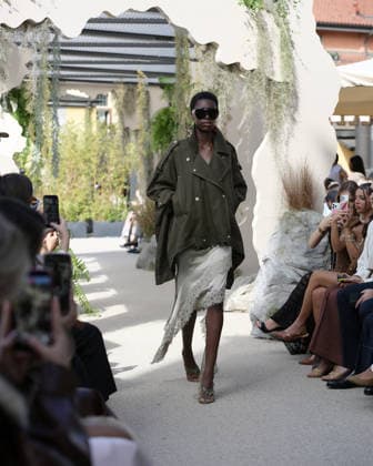 September 23, 2026, Milan, Lombardy, Italy: Models present the SARAWONG Spring Summer 2027 collection during Milan Fashion Week in Milan Italy on September 23 2026. The new collection was unveiled at 10 Corso Como during the official Milan Fashion Week Spring Summer 2027 calendar. Milan Italy  - ZUMAp285 20260923_zep_p285_019 Copyright: xGennaroxPiscopox