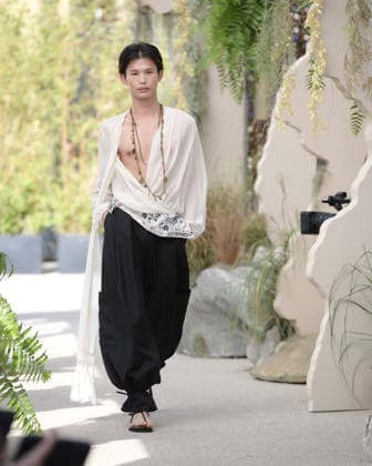 September 23, 2026, Milan, Lombardy, Italy: Models present the SARAWONG Spring Summer 2027 collection during Milan Fashion Week in Milan Italy on September 23 2026. The new collection was unveiled at 10 Corso Como during the official Milan Fashion Week Spring Summer 2027 calendar. Milan Italy  - ZUMAp285 20260923_zep_p285_053 Copyright: xGennaroxPiscopox