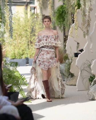 September 23, 2026, Milan, Lombardy, Italy: Models present the SARAWONG Spring Summer 2027 collection during Milan Fashion Week in Milan Italy on September 23 2026. The new collection was unveiled at 10 Corso Como during the official Milan Fashion Week Spring Summer 2027 calendar. Milan Italy  - ZUMAp285 20260923_zep_p285_085 Copyright: xGennaroxPiscopox
