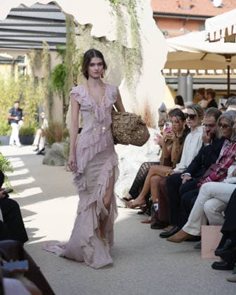 September 23, 2026, Milan, Lombardy, Italy: Models present the SARAWONG Spring Summer 2027 collection during Milan Fashion Week in Milan Italy on September 23 2026. The new collection was unveiled at 10 Corso Como during the official Milan Fashion Week Spring Summer 2027 calendar. Milan Italy  - ZUMAp285 20260923_zep_p285_087 Copyright: xGennaroxPiscopox