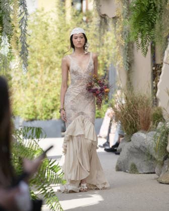 September 23, 2026, Milan, Lombardy, Italy: Models present the SARAWONG Spring Summer 2027 collection during Milan Fashion Week in Milan Italy on September 23 2026. The new collection was unveiled at 10 Corso Como during the official Milan Fashion Week Spring Summer 2027 calendar. Milan Italy  - ZUMAp285 20260923_zep_p285_094 Copyright: xGennaroxPiscopox