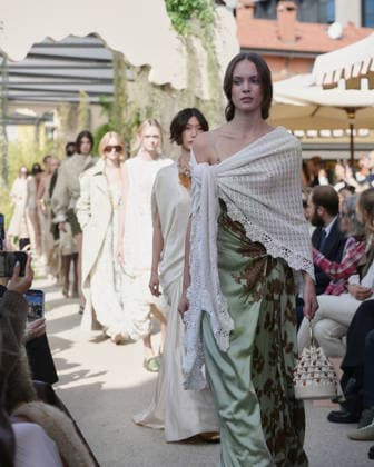 September 23, 2026, Milan, Lombardy, Italy: Models present the SARAWONG Spring Summer 2027 collection during Milan Fashion Week in Milan Italy on September 23 2026. The new collection was unveiled at 10 Corso Como during the official Milan Fashion Week Spring Summer 2027 calendar. Milan Italy  - ZUMAp285 20260923_zep_p285_105 Copyright: xGennaroxPiscopox