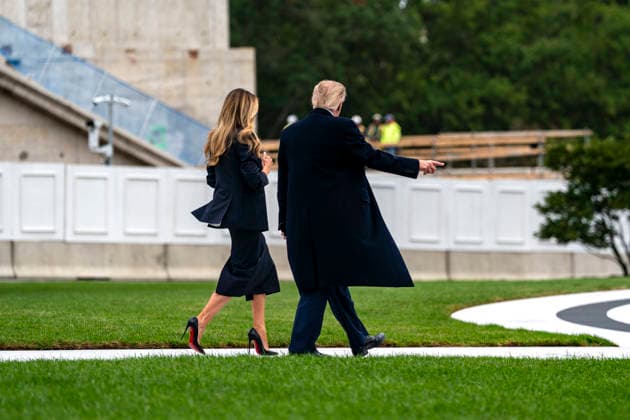 President Donald Trump and First Lady Melania Trump on the South Lawn of the White House before boarding Marine One in Washington, DC on Wednesday, Sept. 23, 2026. Trump is traveling to Joint Base Andrews, Maryland to welcome Chinese President Xi Jinping as he arrives for a visit to the United States.  WAP20260923302 BONNIExCASH