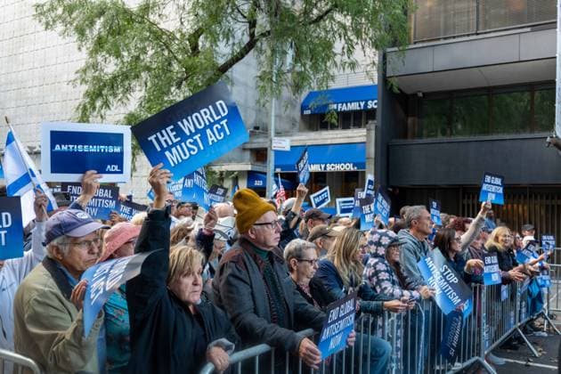 New York, NY- September 23: No More Excuses Rally Against Antisemitism with UJA, Yeshiva University and JCRC to call on world leaders to challenge antisemitism on September 23, 2026 Credit AdMedia USA - ZUMAa123 20260923_zaa_a123_061 Copyright: xCamaraxPorterx